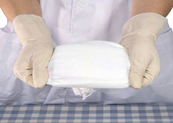 Delikli Üst Tabaka Yumuşak Bebek Bezi Güçlü Sihirli Bantlar ISO Onaylı